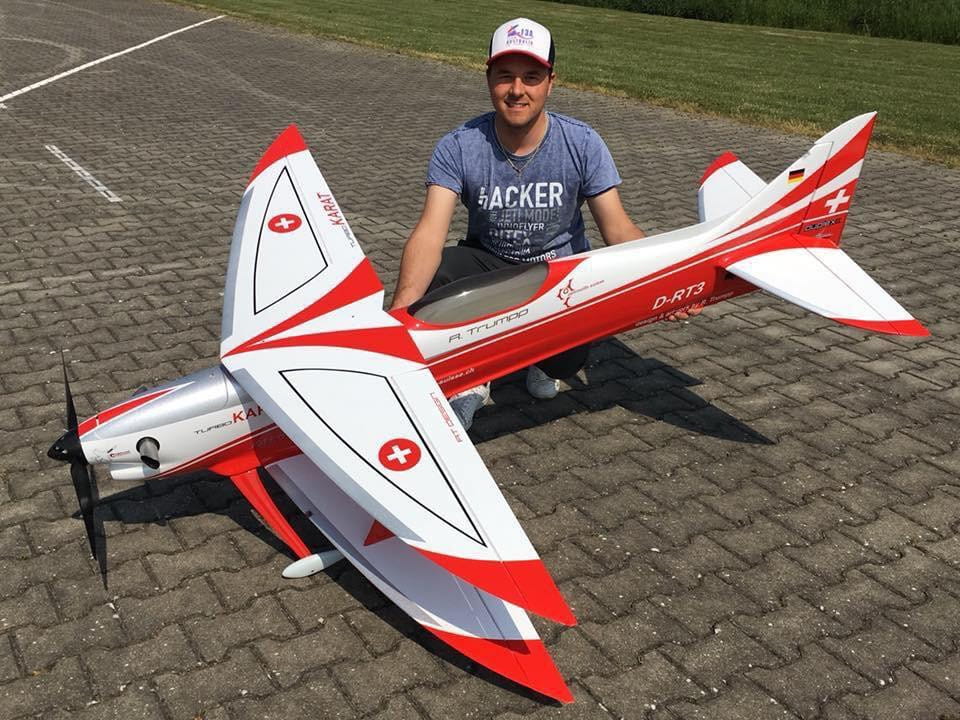 Customers plane